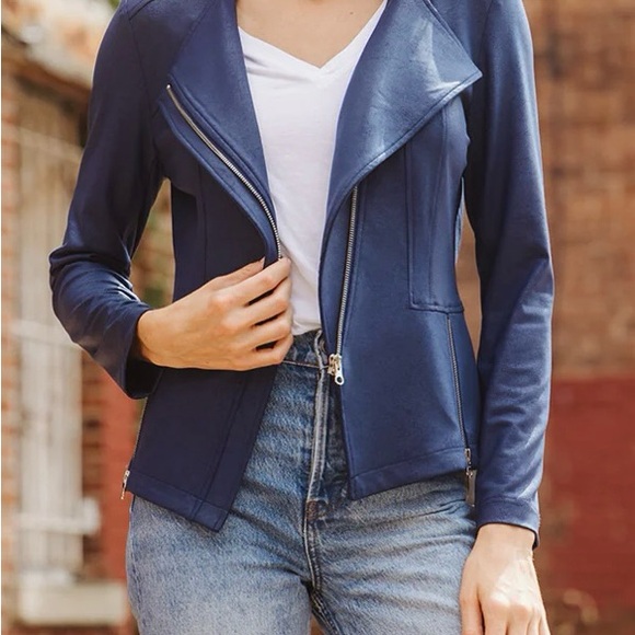 Clara Sunwoo Liquid Leather NavyBlue size sm. NWT - Picture 3 of 4